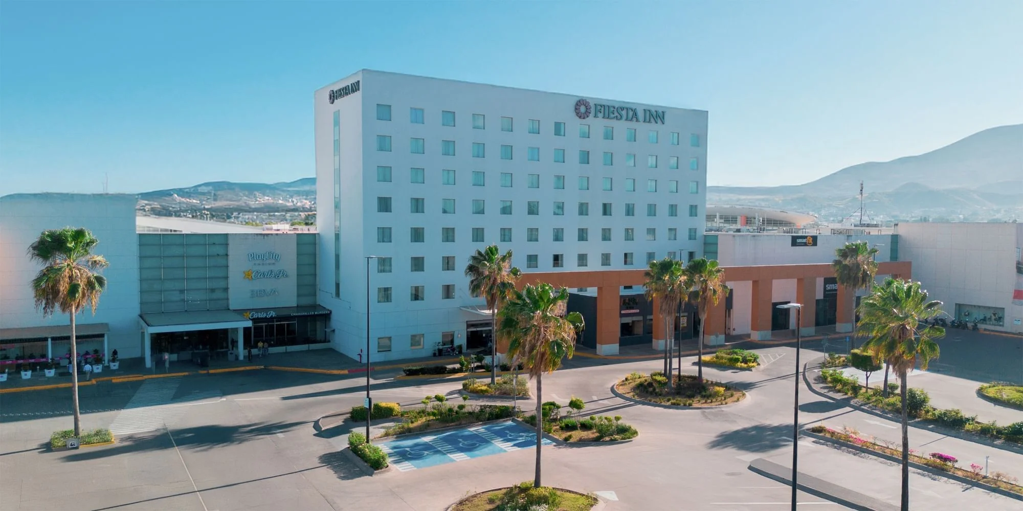 Fiesta Inn Express Tepic en Tepic: Horarios y Reseñas | CityMap