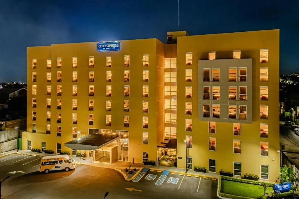 City Express by Marriott Tepic en Tepic: Horarios y Reseñas | CityMap México