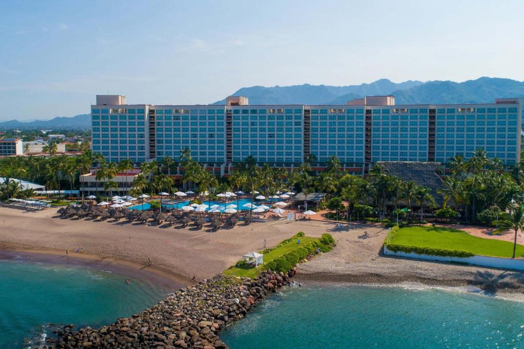 Sheraton Buganvilias en Puerto vallarta: Horarios y Reseñas | CityMap México